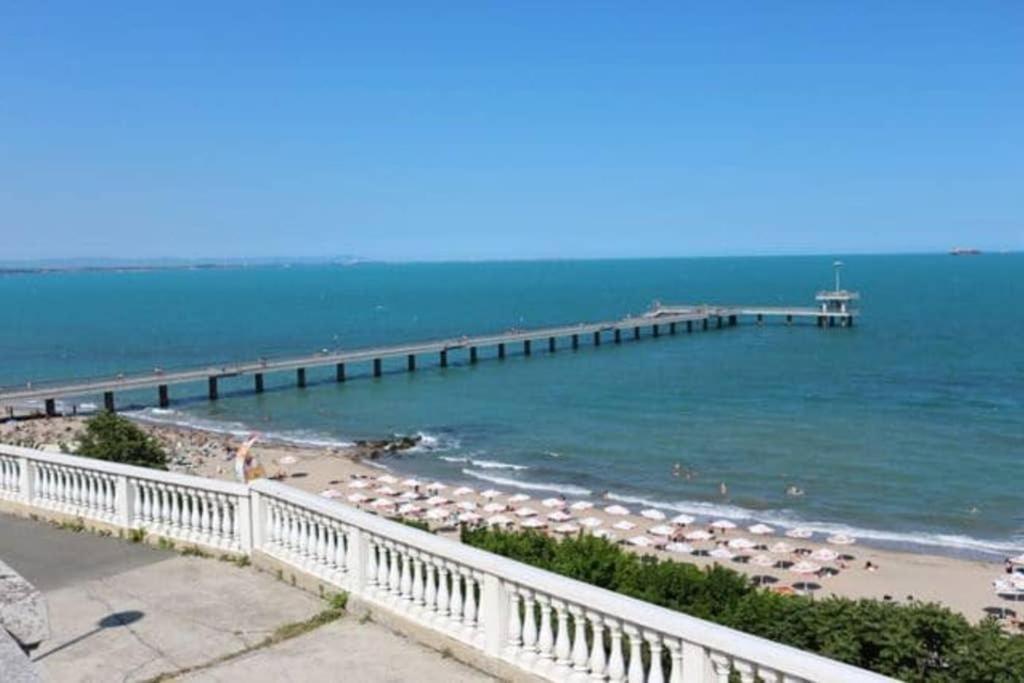 Comfy Home In The Heart Of Burgas City Eksteriør billede