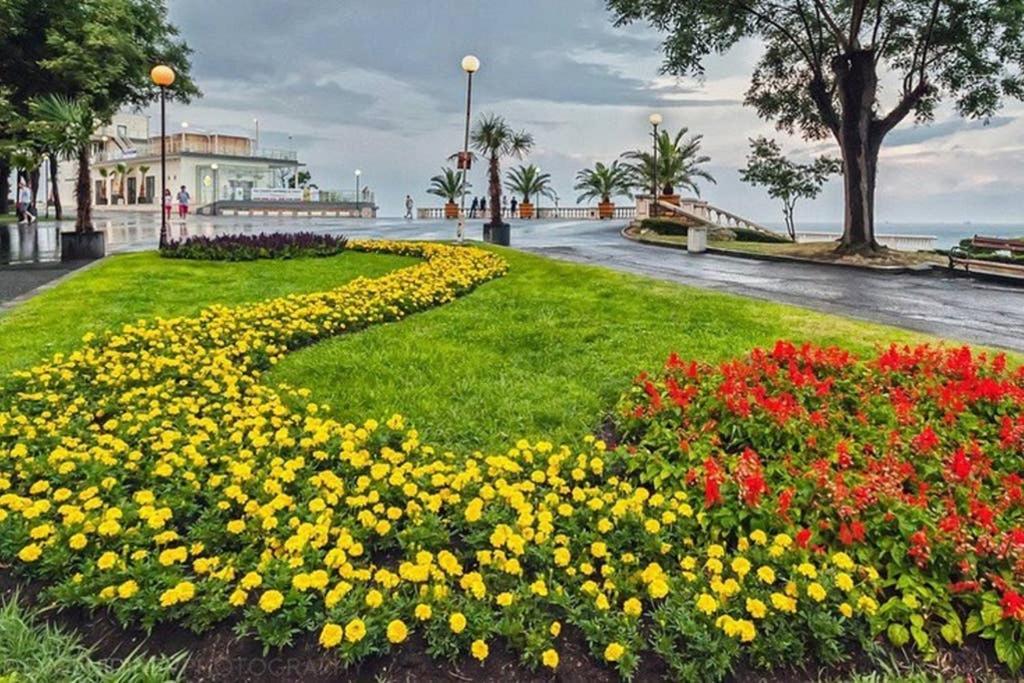 Comfy Home In The Heart Of Burgas City Eksteriør billede
