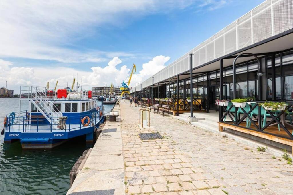 Comfy Home In The Heart Of Burgas City Eksteriør billede